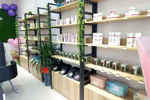 怪品美妆折扣店加盟